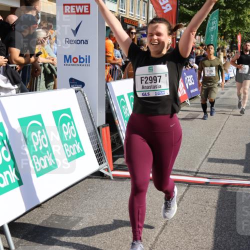 15.09.2024 - PSD Bank Halbmarathon Strokosch-Dieckow http://msf.ph/oto/7095865 15.09.2024 12:09:37 Ziel 1966, 1994, 2132, 2179, 2408, 2437, 2868, 2997, 3167, 3526 meine-sportfotos.de