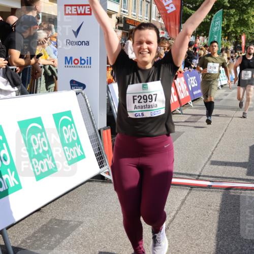 15.09.2024 - PSD Bank Halbmarathon Strokosch-Dieckow http://msf.ph/oto/7095870 15.09.2024 12:09:37 Ziel 1966, 1994, 2132, 2179, 2408, 2437, 2868, 2997, 3167, 3526 meine-sportfotos.de