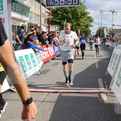 15.09.2024 - PSD Bank Halbmarathon Strokosch-Dieckow http://msf.ph/oto/7095875 15.09.2024 11:57:47 Ziel 978, 1281, 1431, 1505, 1647, 1827, 1920, 2141, 2510, 2905, 2929 meine-sportfotos.de