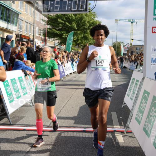 15.09.2024 - PSD Bank Halbmarathon Strokosch-Dieckow http://msf.ph/oto/7095890 15.09.2024 11:57:51 Ziel 978, 1281, 1289, 1431, 1505, 1647, 1827, 1920, 1987, 2141, 2510, 2905, 2929 meine-sportfotos.de