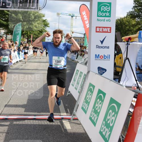 15.09.2024 - PSD Bank Halbmarathon Strokosch-Dieckow http://msf.ph/oto/7095912 15.09.2024 11:58:01 Ziel 806, 1289, 1302, 1647, 1827, 1920, 1987, 2542, 2564, 2572, 2664, 2905, 2929, 3525 meine-sportfotos.de