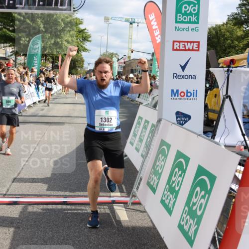 15.09.2024 - PSD Bank Halbmarathon Strokosch-Dieckow http://msf.ph/oto/7095916 15.09.2024 11:58:01 Ziel 806, 1289, 1302, 1647, 1827, 1920, 1987, 2542, 2564, 2572, 2664, 2905, 2929, 3525 meine-sportfotos.de