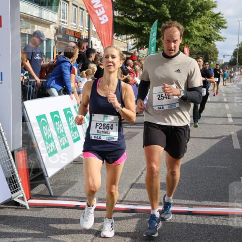 15.09.2024 - PSD Bank Halbmarathon Strokosch-Dieckow http://msf.ph/oto/7095942 15.09.2024 11:58:07 Ziel 806, 1289, 1302, 1530, 1708, 1900, 1987, 2512, 2542, 2564, 2572, 2664, 2751, 3525 meine-sportfotos.de