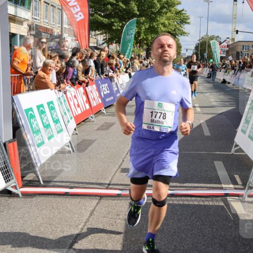 15.09.2024 - PSD Bank Halbmarathon Strokosch-Dieckow http://msf.ph/oto/7095956 15.09.2024 12:09:51 Ziel 1778, 1855, 1966, 1994, 2179, 2327, 2408, 2878, 2890, 2892, 3050, 3238 meine-sportfotos.de