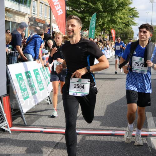 15.09.2024 - PSD Bank Halbmarathon Strokosch-Dieckow http://msf.ph/oto/7095957 15.09.2024 11:58:09 Ziel 806, 1289, 1302, 1530, 1708, 1900, 1987, 2512, 2542, 2564, 2572, 2664, 2751, 3525 meine-sportfotos.de