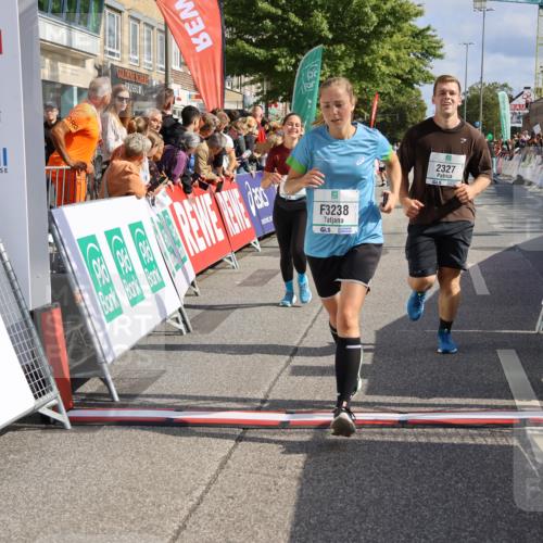 15.09.2024 - PSD Bank Halbmarathon Strokosch-Dieckow http://msf.ph/oto/7095973 15.09.2024 12:09:56 Ziel 1778, 1855, 1966, 1994, 2327, 2878, 2890, 2892, 3050, 3238, 3532 meine-sportfotos.de