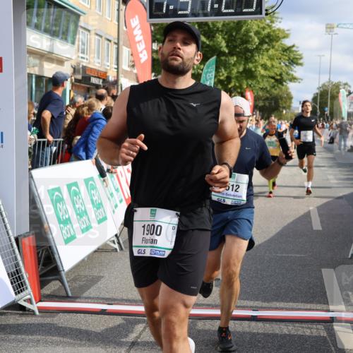 15.09.2024 - PSD Bank Halbmarathon Strokosch-Dieckow http://msf.ph/oto/7095977 15.09.2024 11:58:16 Ziel 975, 1417, 1449, 1530, 1708, 1900, 2512, 2542, 2564, 2572, 2664, 2751, 2763, 2873, 3138, 3525 meine-sportfotos.de