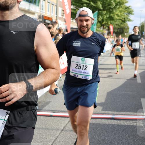 15.09.2024 - PSD Bank Halbmarathon Strokosch-Dieckow http://msf.ph/oto/7095979 15.09.2024 11:58:16 Ziel 975, 1417, 1449, 1530, 1708, 1900, 2512, 2542, 2564, 2572, 2664, 2751, 2763, 2873, 3138, 3525 meine-sportfotos.de