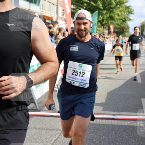 15.09.2024 - PSD Bank Halbmarathon Strokosch-Dieckow http://msf.ph/oto/7095981 15.09.2024 11:58:16 Ziel 975, 1417, 1449, 1530, 1708, 1900, 2512, 2542, 2564, 2572, 2664, 2751, 2763, 2873, 3138, 3525 meine-sportfotos.de