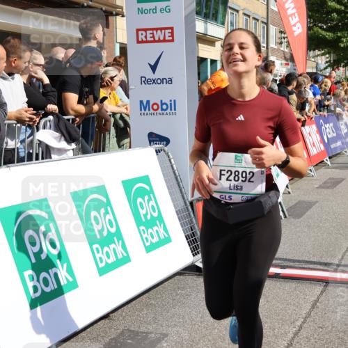15.09.2024 - PSD Bank Halbmarathon Strokosch-Dieckow http://msf.ph/oto/7095992 15.09.2024 12:09:58 Ziel 1778, 1855, 2327, 2878, 2890, 2892, 3050, 3238, 3532 meine-sportfotos.de