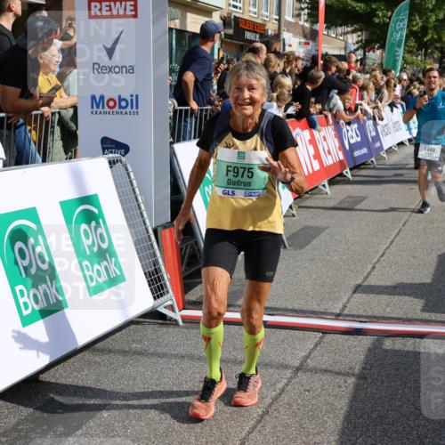 15.09.2024 - PSD Bank Halbmarathon Strokosch-Dieckow http://msf.ph/oto/7096004 15.09.2024 11:58:19 Ziel 975, 1417, 1449, 1530, 1539, 1565, 1708, 1900, 2512, 2542, 2564, 2572, 2664, 2751, 2763, 2873, 3138 meine-sportfotos.de