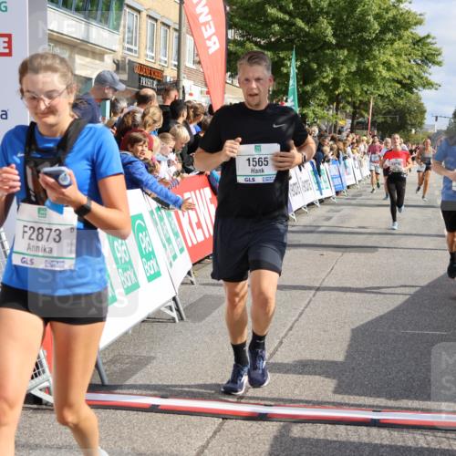 15.09.2024 - PSD Bank Halbmarathon Strokosch-Dieckow http://msf.ph/oto/7096016 15.09.2024 11:58:25 Ziel 975, 1417, 1449, 1530, 1539, 1565, 1708, 1900, 2497, 2512, 2763, 2873, 2883, 3138, 3552 meine-sportfotos.de