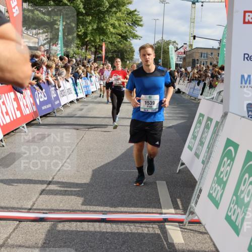 15.09.2024 - PSD Bank Halbmarathon Strokosch-Dieckow http://msf.ph/oto/7096023 15.09.2024 11:58:26 Ziel 975, 1417, 1449, 1539, 1565, 1708, 1900, 2497, 2512, 2763, 2873, 2883, 3138, 3552 meine-sportfotos.de