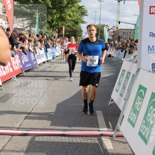 15.09.2024 - PSD Bank Halbmarathon Strokosch-Dieckow http://msf.ph/oto/7096024 15.09.2024 11:58:26 Ziel 975, 1417, 1449, 1539, 1565, 1708, 1900, 2497, 2512, 2763, 2873, 2883, 3138, 3552 meine-sportfotos.de