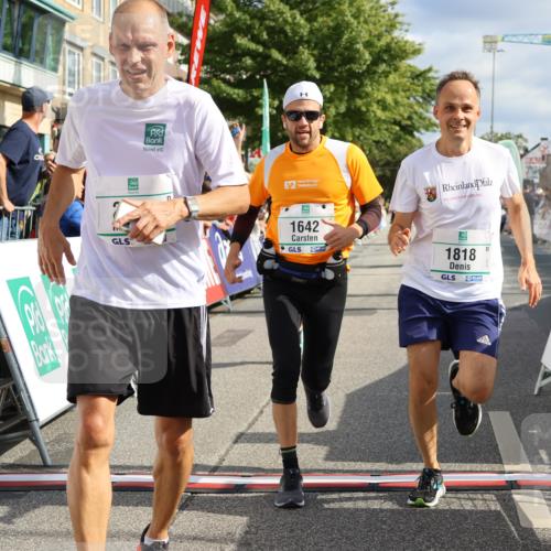 15.09.2024 - PSD Bank Halbmarathon Strokosch-Dieckow http://msf.ph/oto/7096042 15.09.2024 11:58:38 Ziel 1539, 1642, 1818, 1842, 2101, 2205, 2249, 2497, 2773, 2823, 2870, 2883, 3552 meine-sportfotos.de