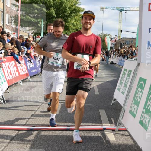 15.09.2024 - PSD Bank Halbmarathon Strokosch-Dieckow http://msf.ph/oto/7096060 15.09.2024 11:58:47 Ziel 1283, 1303, 1642, 1818, 1842, 1849, 1865, 1947, 2038, 2101, 2205, 2249, 2474, 2773, 2823, 2860, 2870, 2885, 3553 meine-sportfotos.de