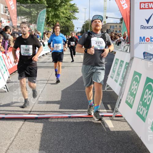 15.09.2024 - PSD Bank Halbmarathon Strokosch-Dieckow http://msf.ph/oto/7096070 15.09.2024 12:10:17 Ziel 1694, 1820, 1864, 1993, 1998, 2053, 2531, 2788, 2915, 2937, 2993, 3117, 3187 meine-sportfotos.de
