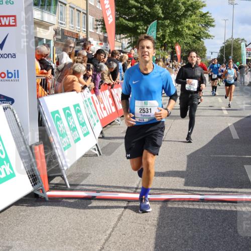 15.09.2024 - PSD Bank Halbmarathon Strokosch-Dieckow http://msf.ph/oto/7096084 15.09.2024 12:10:19 Ziel 1639, 1694, 1820, 1864, 1993, 1998, 2053, 2308, 2531, 2788, 2915, 2937, 2993, 3117, 3187 meine-sportfotos.de