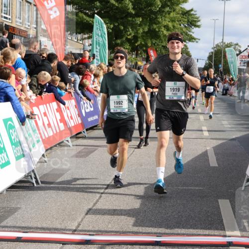15.09.2024 - PSD Bank Halbmarathon Strokosch-Dieckow http://msf.ph/oto/7096088 15.09.2024 11:59:00 Ziel 1283, 1303, 1711, 1822, 1865, 1870, 1890, 1919, 1955, 1992, 2038, 2297, 2474, 2760, 2860, 2885, 3022, 3051, 3528, 3551, 3553 meine-sportfotos.de