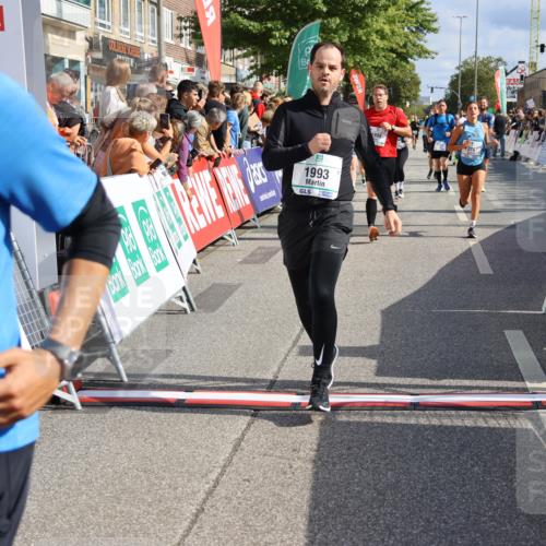 15.09.2024 - PSD Bank Halbmarathon Strokosch-Dieckow http://msf.ph/oto/7096089 15.09.2024 12:10:20 Ziel 1639, 1694, 1820, 1864, 1993, 1998, 2196, 2308, 2531, 2788, 2915, 2937, 2993, 3117, 3187 meine-sportfotos.de