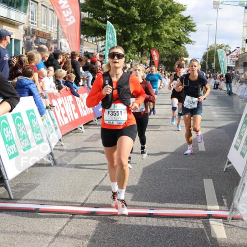15.09.2024 - PSD Bank Halbmarathon Strokosch-Dieckow http://msf.ph/oto/7096104 15.09.2024 11:59:03 Ziel 1283, 1711, 1822, 1865, 1870, 1890, 1919, 1955, 1992, 2038, 2297, 2474, 2760, 3022, 3051, 3528, 3551, 3553 meine-sportfotos.de