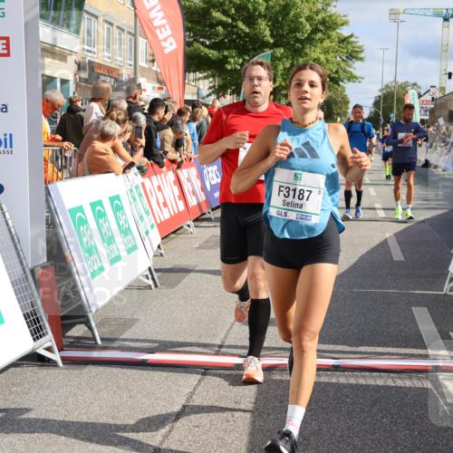 15.09.2024 - PSD Bank Halbmarathon Strokosch-Dieckow http://msf.ph/oto/7096107 15.09.2024 12:10:23 Ziel 1639, 1694, 1820, 1864, 1993, 1998, 2170, 2196, 2308, 2531, 2547, 2788, 2915, 2937, 3117, 3144, 3187 meine-sportfotos.de