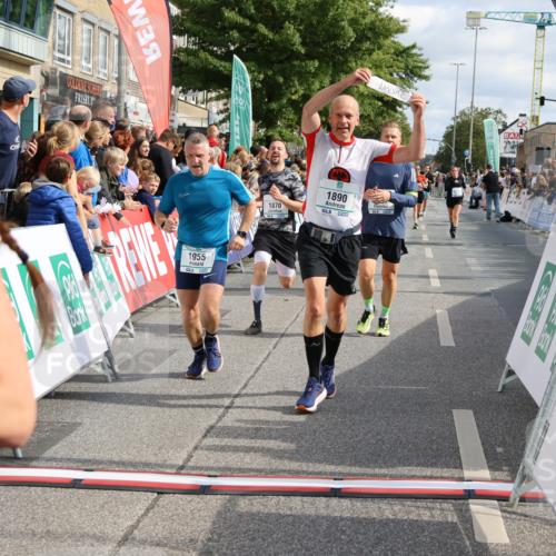 15.09.2024 - PSD Bank Halbmarathon Strokosch-Dieckow http://msf.ph/oto/7096118 15.09.2024 11:59:06 Ziel 1283, 1711, 1822, 1865, 1870, 1890, 1919, 1955, 1992, 2038, 2230, 2297, 2474, 2721, 2760, 2956, 3022, 3051, 3528, 3551 meine-sportfotos.de