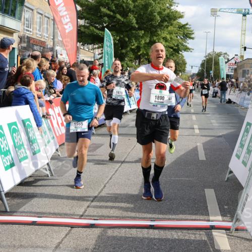 15.09.2024 - PSD Bank Halbmarathon Strokosch-Dieckow http://msf.ph/oto/7096126 15.09.2024 11:59:07 Ziel 1283, 1711, 1822, 1870, 1890, 1919, 1955, 1992, 2038, 2230, 2297, 2721, 2756, 2760, 2956, 3022, 3051, 3528, 3551 meine-sportfotos.de
