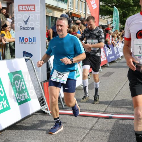 15.09.2024 - PSD Bank Halbmarathon Strokosch-Dieckow http://msf.ph/oto/7096131 15.09.2024 11:59:08 Ziel 1711, 1822, 1870, 1890, 1919, 1955, 1992, 2230, 2297, 2721, 2756, 2760, 2956, 3022, 3051, 3528, 3551 meine-sportfotos.de