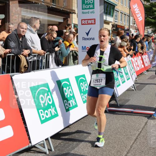 15.09.2024 - PSD Bank Halbmarathon Strokosch-Dieckow http://msf.ph/oto/7096132 15.09.2024 12:10:26 Ziel 1639, 1820, 1836, 1864, 1993, 1998, 2170, 2196, 2308, 2531, 2546, 2547, 2788, 2915, 2937, 3117, 3144, 3187 meine-sportfotos.de