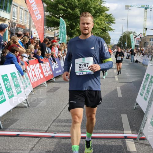 15.09.2024 - PSD Bank Halbmarathon Strokosch-Dieckow http://msf.ph/oto/7096136 15.09.2024 11:59:09 Ziel 1711, 1822, 1870, 1890, 1919, 1955, 1992, 2230, 2297, 2721, 2756, 2760, 2956, 3022, 3051, 3528, 3551 meine-sportfotos.de