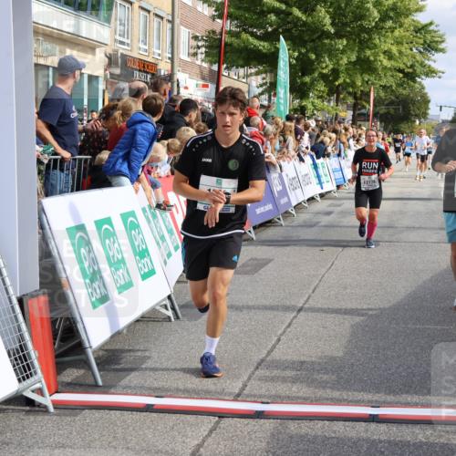 15.09.2024 - PSD Bank Halbmarathon Strokosch-Dieckow http://msf.ph/oto/7096159 15.09.2024 11:59:19 Ziel 795, 1329, 1862, 1870, 1890, 1955, 2061, 2230, 2297, 2721, 2756, 2776, 2897, 2956 meine-sportfotos.de