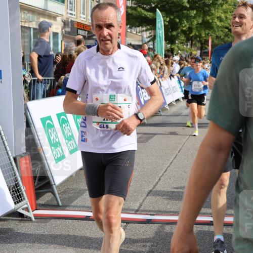15.09.2024 - PSD Bank Halbmarathon Strokosch-Dieckow http://msf.ph/oto/7096196 15.09.2024 11:59:29 Ziel 795, 1329, 1585, 1739, 1862, 2061, 2278, 2545, 2767, 2776, 2897, 3189 meine-sportfotos.de