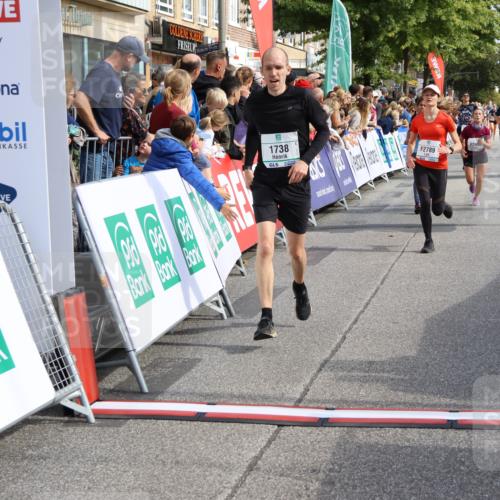 15.09.2024 - PSD Bank Halbmarathon Strokosch-Dieckow http://msf.ph/oto/7096215 15.09.2024 11:59:37 Ziel 795, 1585, 1738, 1739, 2004, 2061, 2142, 2278, 2545, 2767, 2789, 2817, 2876, 2950, 3189 meine-sportfotos.de