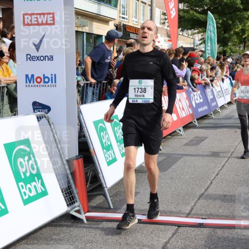 15.09.2024 - PSD Bank Halbmarathon Strokosch-Dieckow http://msf.ph/oto/7096222 15.09.2024 11:59:38 Ziel 1585, 1738, 1739, 2004, 2142, 2278, 2545, 2767, 2789, 2817, 2876, 2950, 3189 meine-sportfotos.de
