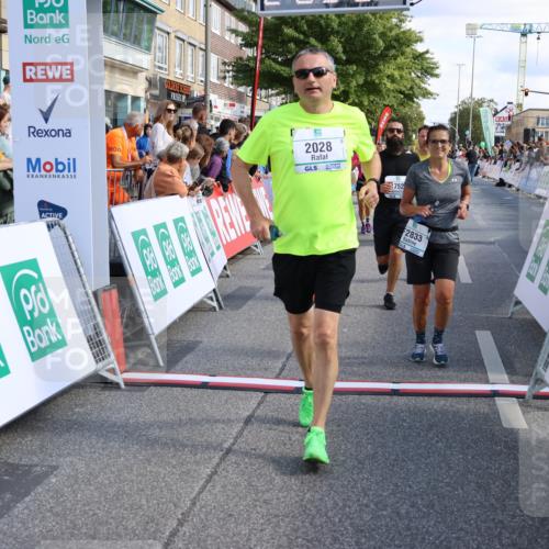 15.09.2024 - PSD Bank Halbmarathon Strokosch-Dieckow http://msf.ph/oto/7096237 15.09.2024 12:10:45 Ziel 1211, 1649, 1752, 1836, 1881, 2028, 2143, 2546, 2828, 2833, 2877, 2985, 3077, 3147, 3506, 3538 meine-sportfotos.de