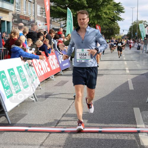 15.09.2024 - PSD Bank Halbmarathon Strokosch-Dieckow http://msf.ph/oto/7096251 15.09.2024 11:59:48 Ziel 1139, 1455, 1554, 1665, 1738, 2004, 2046, 2142, 2783, 2789, 2817, 2876, 2950 meine-sportfotos.de