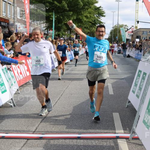 15.09.2024 - PSD Bank Halbmarathon Strokosch-Dieckow http://msf.ph/oto/7096253 15.09.2024 11:59:51 Ziel 1139, 1455, 1554, 1665, 1902, 2004, 2046, 2142, 2418, 2783, 2789, 2817, 2841, 2874, 2876, 2950 meine-sportfotos.de