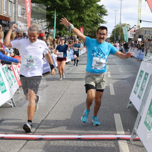 15.09.2024 - PSD Bank Halbmarathon Strokosch-Dieckow http://msf.ph/oto/7096256 15.09.2024 11:59:51 Ziel 1139, 1455, 1554, 1665, 1902, 2004, 2046, 2142, 2418, 2783, 2789, 2817, 2841, 2874, 2876, 2950 meine-sportfotos.de