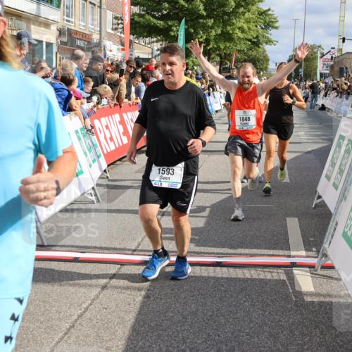 15.09.2024 - PSD Bank Halbmarathon Strokosch-Dieckow http://msf.ph/oto/7096313 15.09.2024 12:00:35 Ziel 1258, 1546, 1547, 1593, 1625, 1848, 1852, 1952, 1960, 2047, 2357, 2570, 2713, 2714, 2778, 2826, 3445, 3519 meine-sportfotos.de