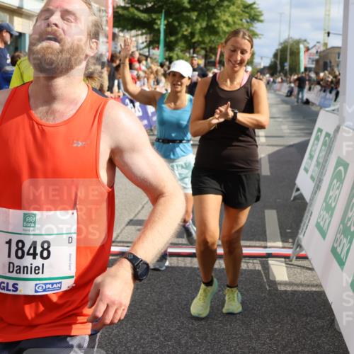 15.09.2024 - PSD Bank Halbmarathon Strokosch-Dieckow http://msf.ph/oto/7096322 15.09.2024 12:00:37 Ziel 1258, 1338, 1546, 1547, 1593, 1625, 1848, 1852, 1952, 1960, 2047, 2357, 2570, 2713, 2714, 2778, 2826, 3445, 3519 meine-sportfotos.de