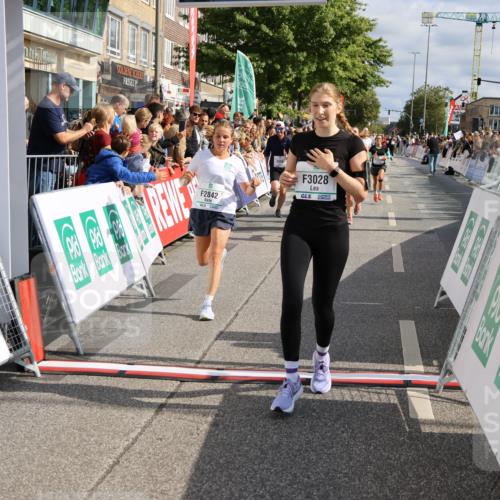 15.09.2024 - PSD Bank Halbmarathon Strokosch-Dieckow http://msf.ph/oto/7096347 15.09.2024 12:00:49 Ziel 1338, 1788, 1852, 1914, 1951, 1960, 2047, 2357, 2560, 2570, 2778, 2842, 3028, 3146, 3316, 3445 meine-sportfotos.de