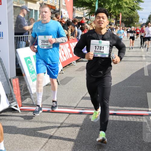 15.09.2024 - PSD Bank Halbmarathon Strokosch-Dieckow http://msf.ph/oto/7096358 15.09.2024 12:00:58 Ziel 1362, 1781, 1788, 1914, 1951, 2048, 2248, 2293, 2560, 2842, 2928, 3028, 3088, 3146, 3171, 3316 meine-sportfotos.de