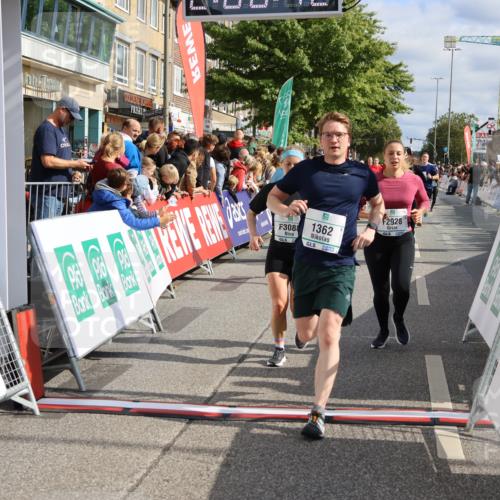 15.09.2024 - PSD Bank Halbmarathon Strokosch-Dieckow http://msf.ph/oto/7096367 15.09.2024 12:01:03 Ziel 1362, 1769, 1781, 1788, 1792, 1868, 1914, 1951, 2048, 2248, 2293, 2560, 2813, 2875, 2910, 2928, 3023, 3088, 3146, 3171, 3316 meine-sportfotos.de