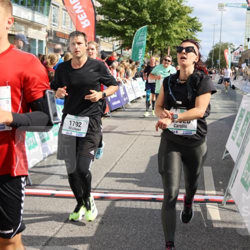 15.09.2024 - PSD Bank Halbmarathon Strokosch-Dieckow http://msf.ph/oto/7096383 15.09.2024 12:01:09 Ziel 1362, 1492, 1732, 1769, 1781, 1782, 1792, 1868, 1880, 1899, 1969, 2048, 2223, 2248, 2293, 2813, 2875, 2910, 2928, 2953, 2961, 3023, 3088, 3171 meine-sportfotos.de