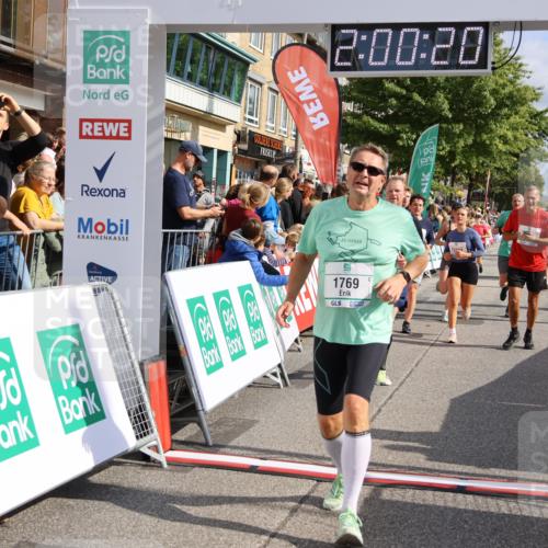 15.09.2024 - PSD Bank Halbmarathon Strokosch-Dieckow http://msf.ph/oto/7096384 15.09.2024 12:01:11 Ziel 1362, 1492, 1732, 1769, 1782, 1792, 1868, 1880, 1899, 1969, 2223, 2248, 2293, 2772, 2813, 2824, 2875, 2910, 2928, 2953, 2961, 3023, 3088, 3171 meine-sportfotos.de