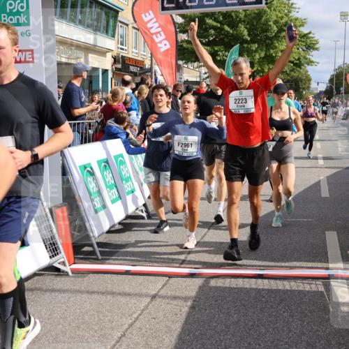 15.09.2024 - PSD Bank Halbmarathon Strokosch-Dieckow http://msf.ph/oto/7096389 15.09.2024 12:01:13 Ziel 1362, 1492, 1732, 1769, 1782, 1792, 1868, 1880, 1899, 1969, 2223, 2248, 2293, 2772, 2813, 2824, 2875, 2910, 2928, 2953, 2961, 3023, 3088, 3171 meine-sportfotos.de