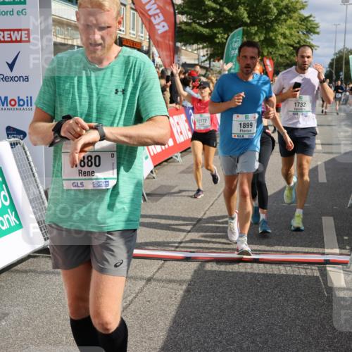 15.09.2024 - PSD Bank Halbmarathon Strokosch-Dieckow http://msf.ph/oto/7096398 15.09.2024 12:01:17 Ziel 1492, 1732, 1755, 1769, 1782, 1792, 1868, 1880, 1899, 1969, 2223, 2293, 2682, 2772, 2813, 2824, 2875, 2910, 2952, 2953, 2961, 3023, 3171 meine-sportfotos.de