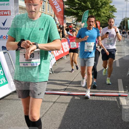 15.09.2024 - PSD Bank Halbmarathon Strokosch-Dieckow http://msf.ph/oto/7096399 15.09.2024 12:01:17 Ziel 1492, 1732, 1755, 1769, 1782, 1792, 1868, 1880, 1899, 1969, 2223, 2293, 2682, 2772, 2813, 2824, 2875, 2910, 2952, 2953, 2961, 3023, 3171 meine-sportfotos.de