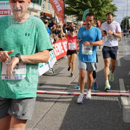 15.09.2024 - PSD Bank Halbmarathon Strokosch-Dieckow http://msf.ph/oto/7096403 15.09.2024 12:01:17 Ziel 1492, 1732, 1755, 1769, 1782, 1792, 1868, 1880, 1899, 1969, 2223, 2293, 2682, 2772, 2813, 2824, 2875, 2910, 2952, 2953, 2961, 3023, 3171 meine-sportfotos.de